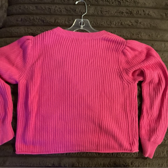 Pink Ribbed Sweater with Heart Detail - Picture 2 of 2